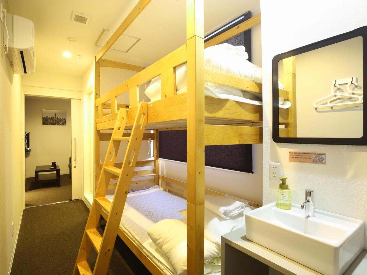 Very Hostel Namba Osaka Buitenkant foto